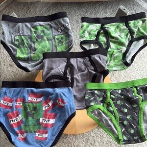 Kids BUNDLE: MINECRAFT- Underwear Briefs (5) Size 8